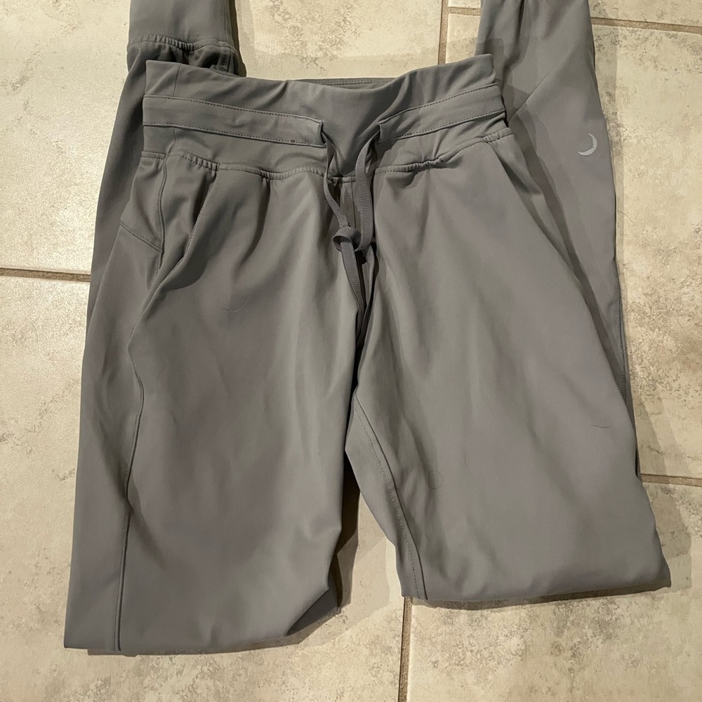 Zyia Ascend Joggers Size XS